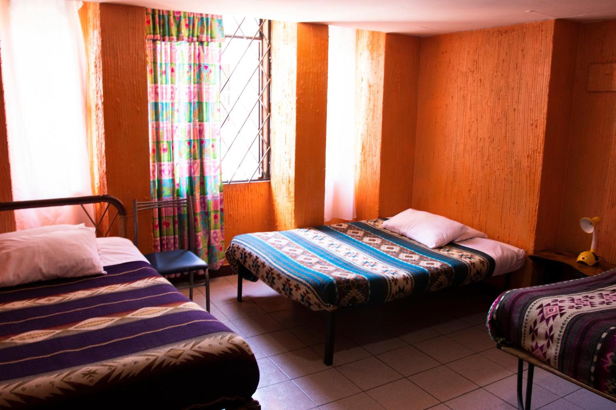Hostal Carlos Luis Quito Exterior foto