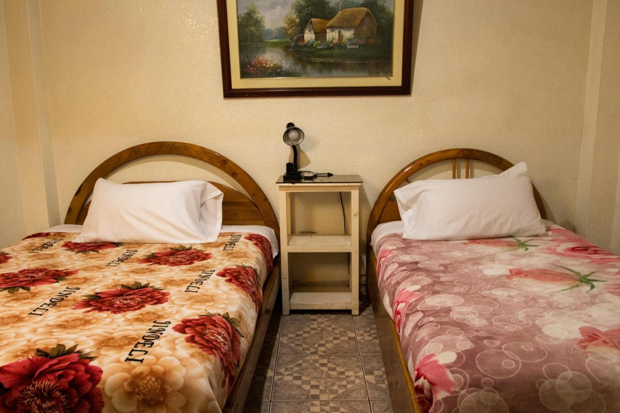 Hostal Carlos Luis Quito Exterior foto